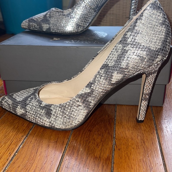 Vince Camuto Kain size 9M - Picture 2 of 3